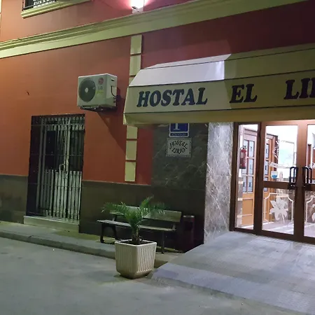 Hostal Restaurante El Lirio-2